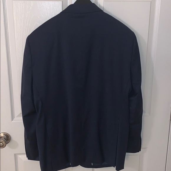 Men’s Suit Awesomeness Kenneth Cole - Picture 2 of 4